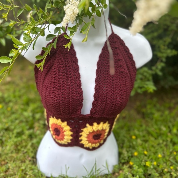 Crochet Sunflower Crop Top,Festival Top,Boho Flower Top - Picture 3 of 5